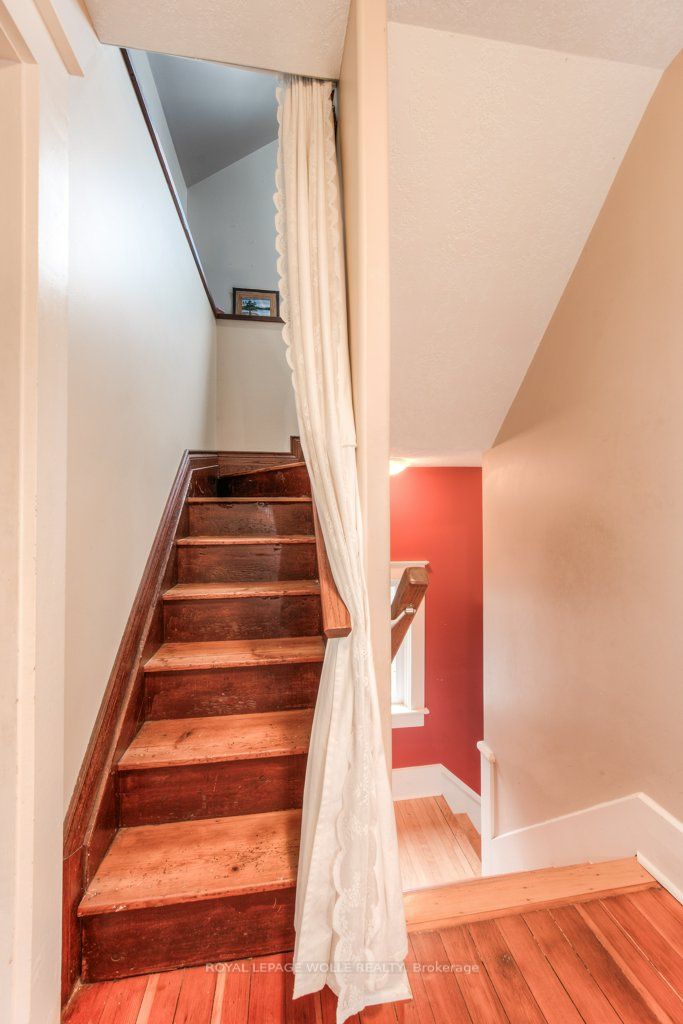 36 Union St E