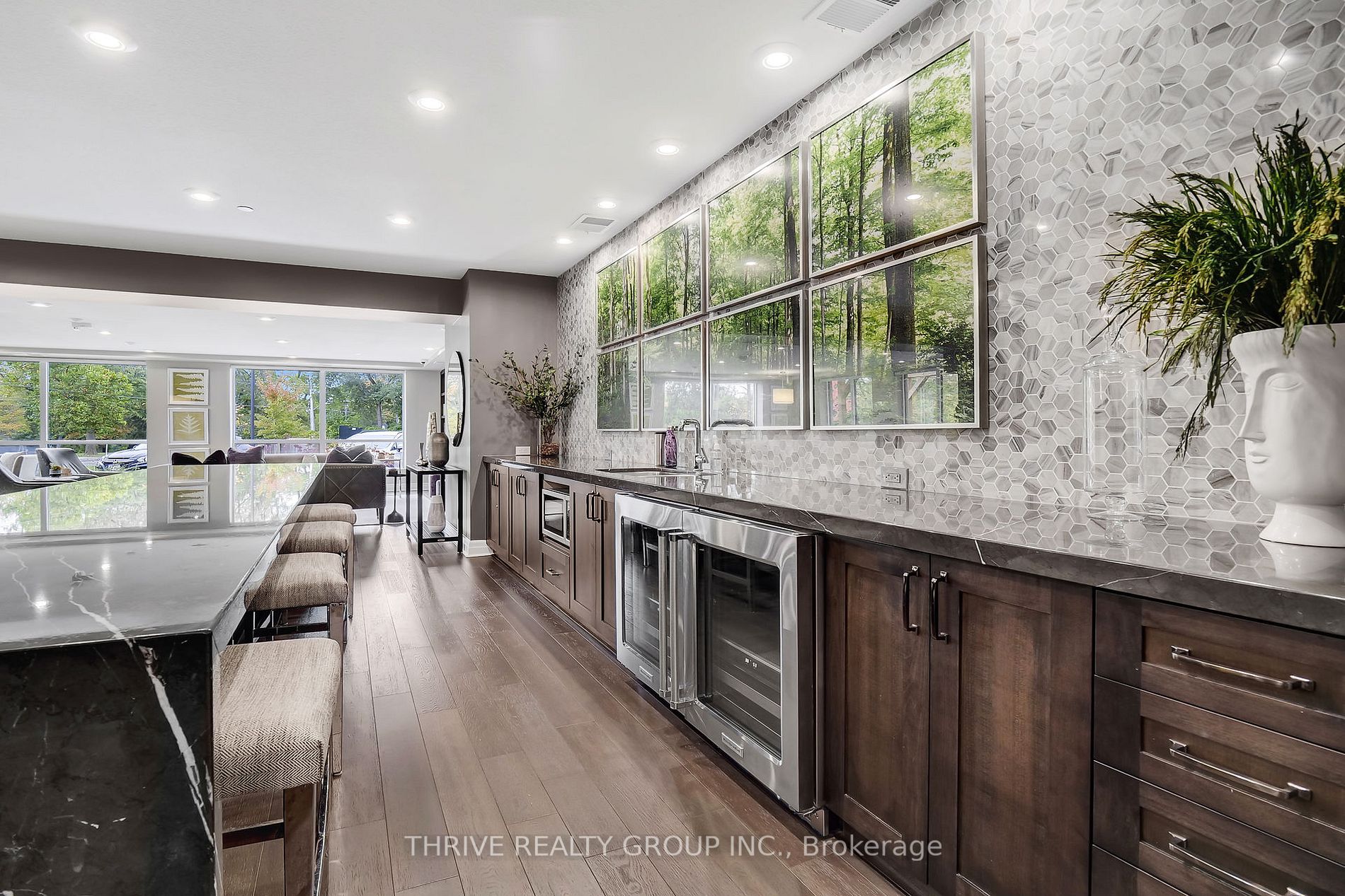 1200 Commissioners Rd W, #417