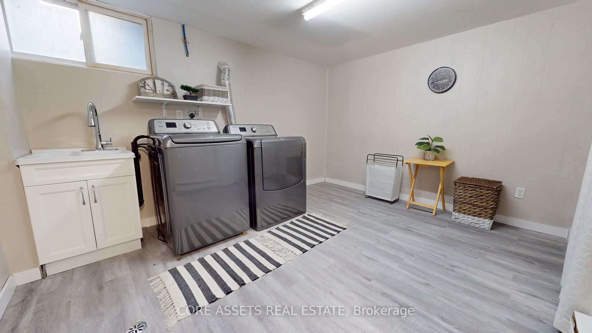 610 George St N, #5