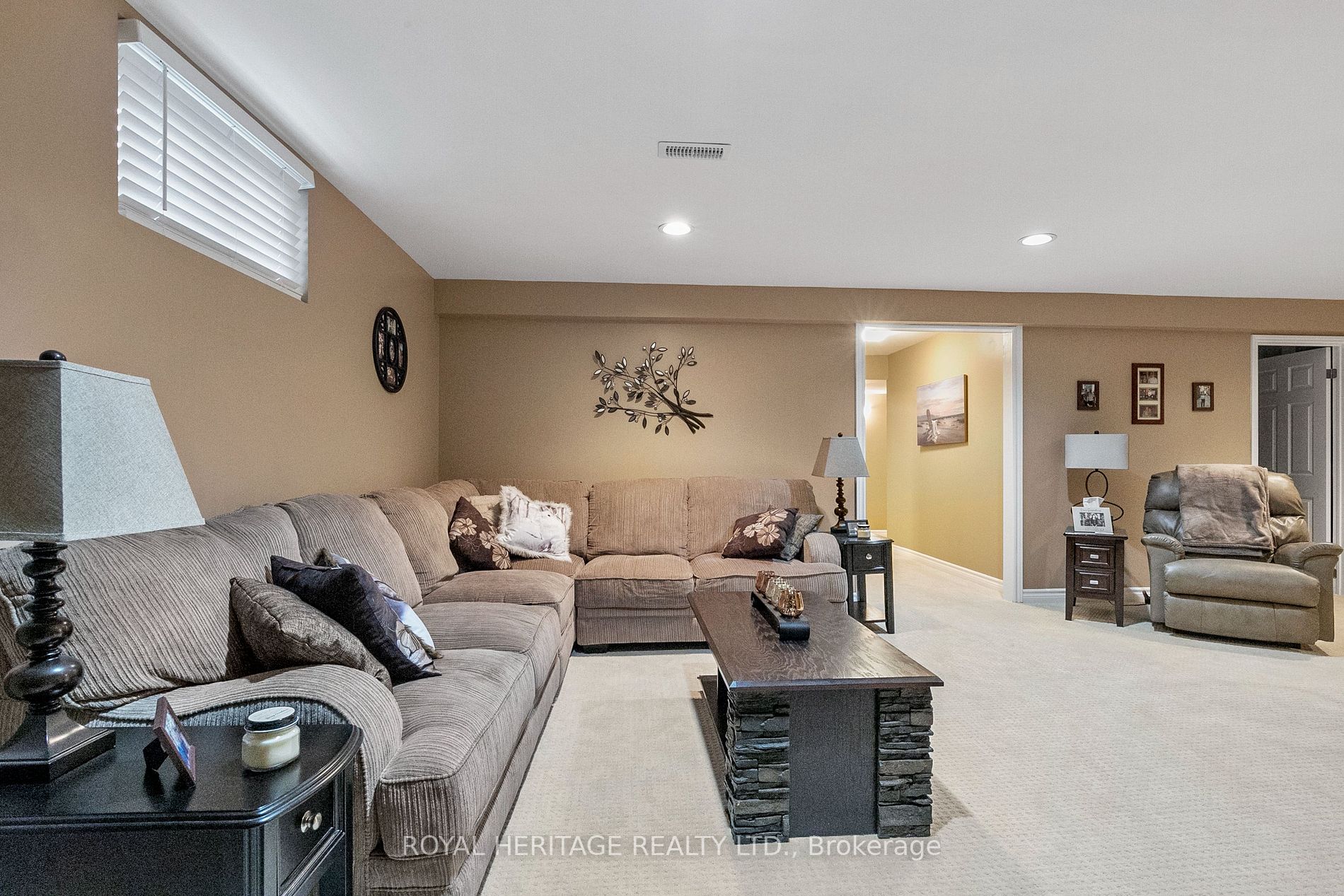 10 Hillview Dr