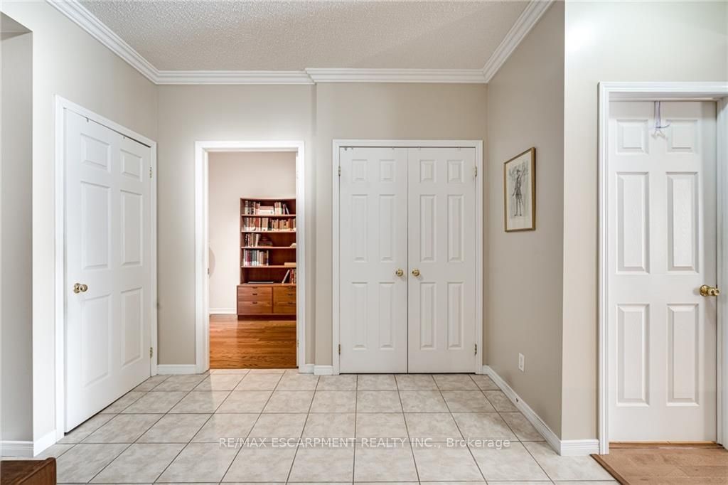3000 CREEKSIDE Drive, #508