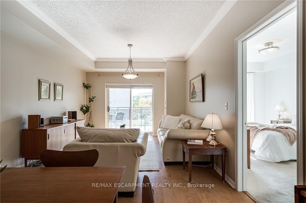 3000 CREEKSIDE Drive, #508