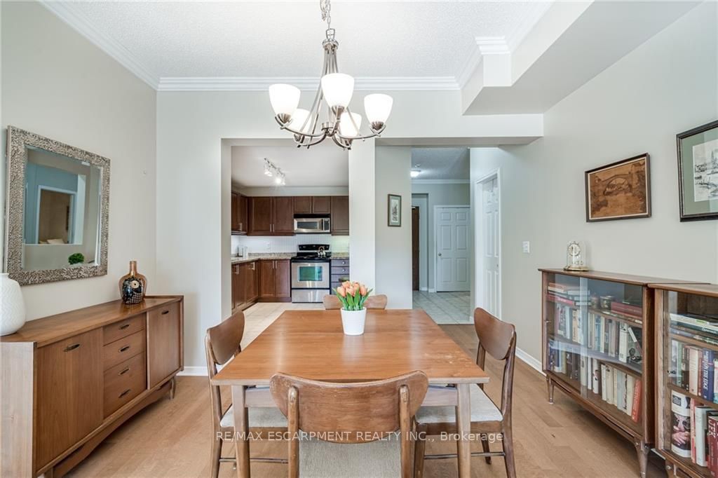 3000 CREEKSIDE Drive, #508