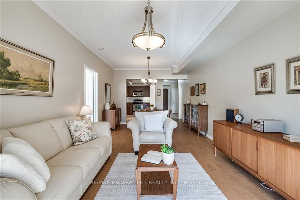 3000 CREEKSIDE Drive, #508