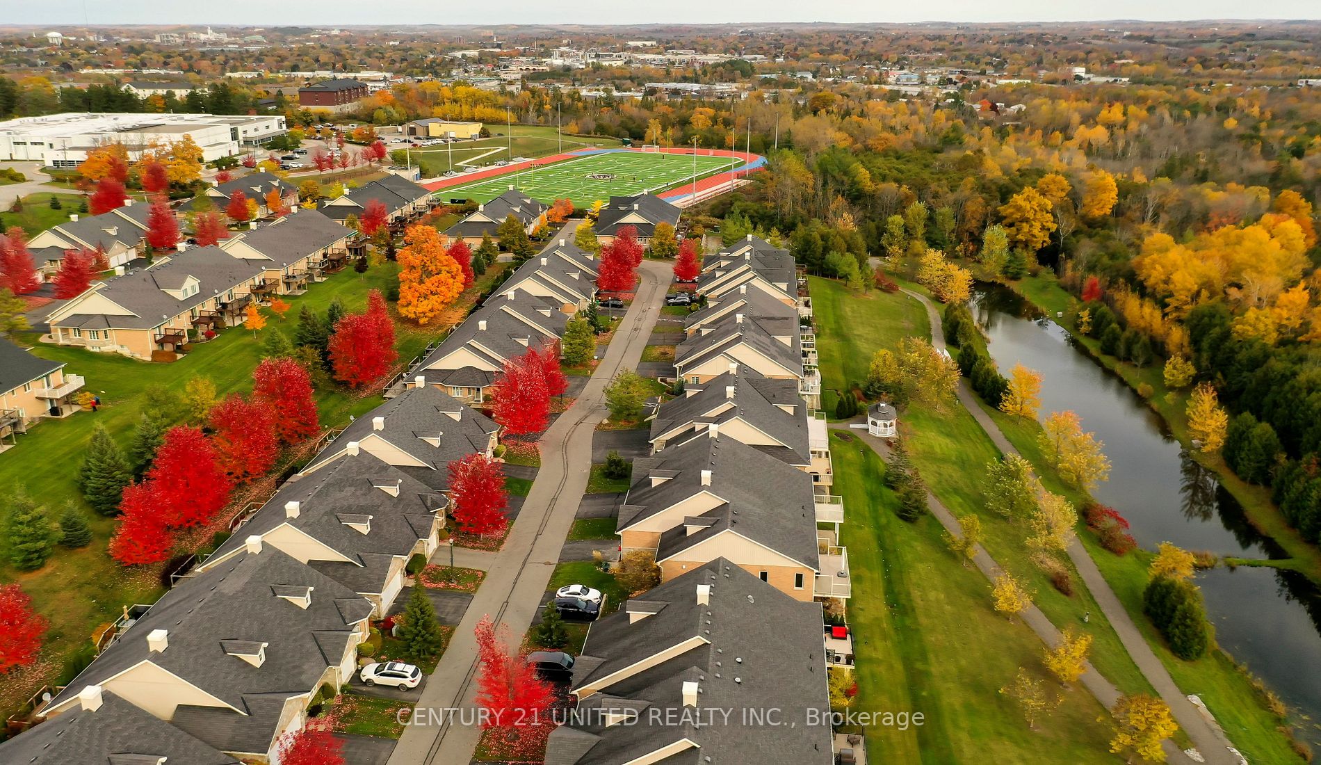 80 Village Cres, #118