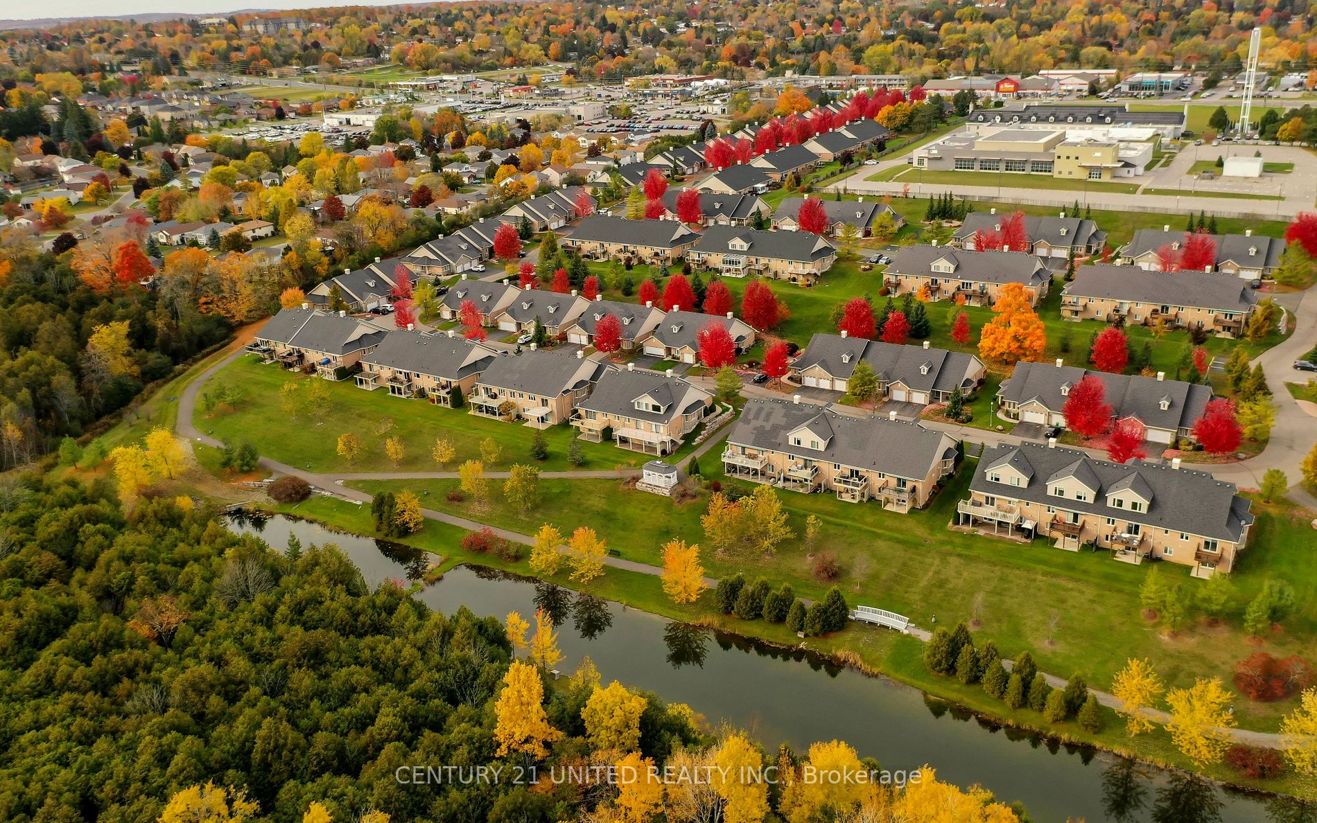 80 Village Cres, #118
