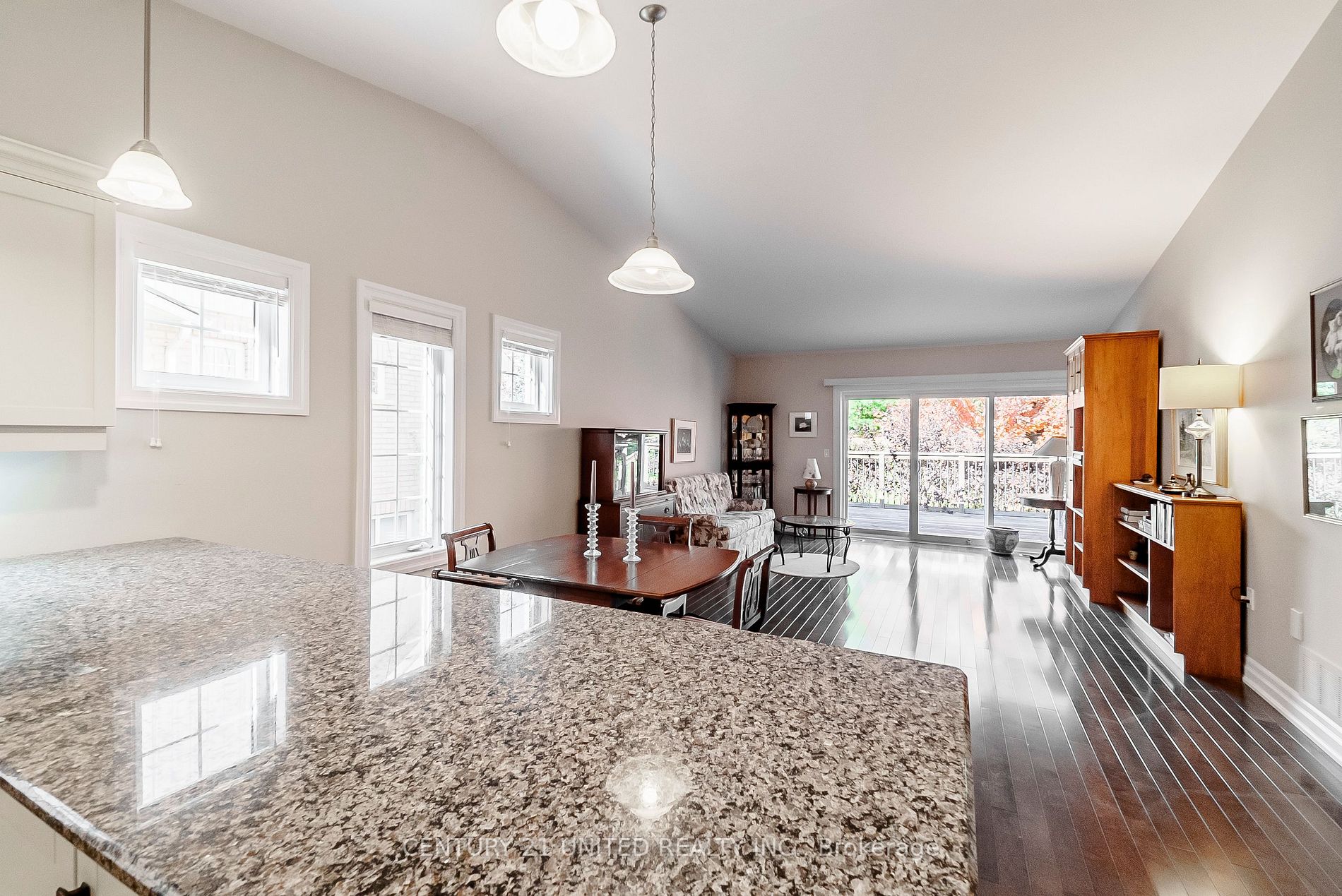 80 Village Cres, #118