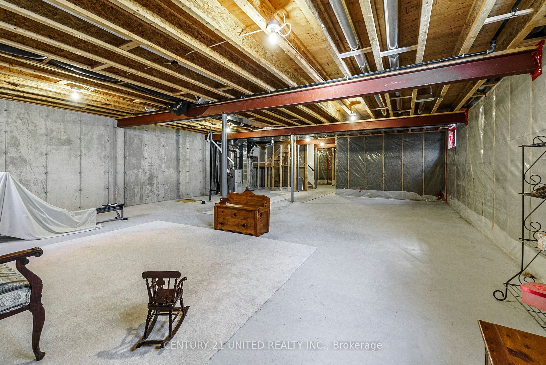 80 Village Cres, #118