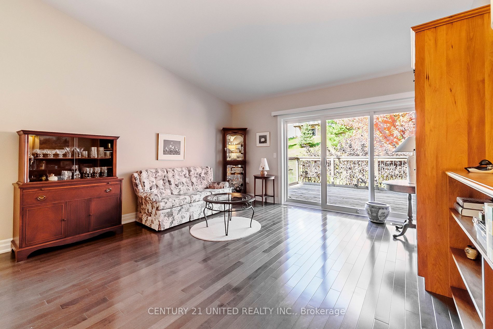 80 Village Cres, #118