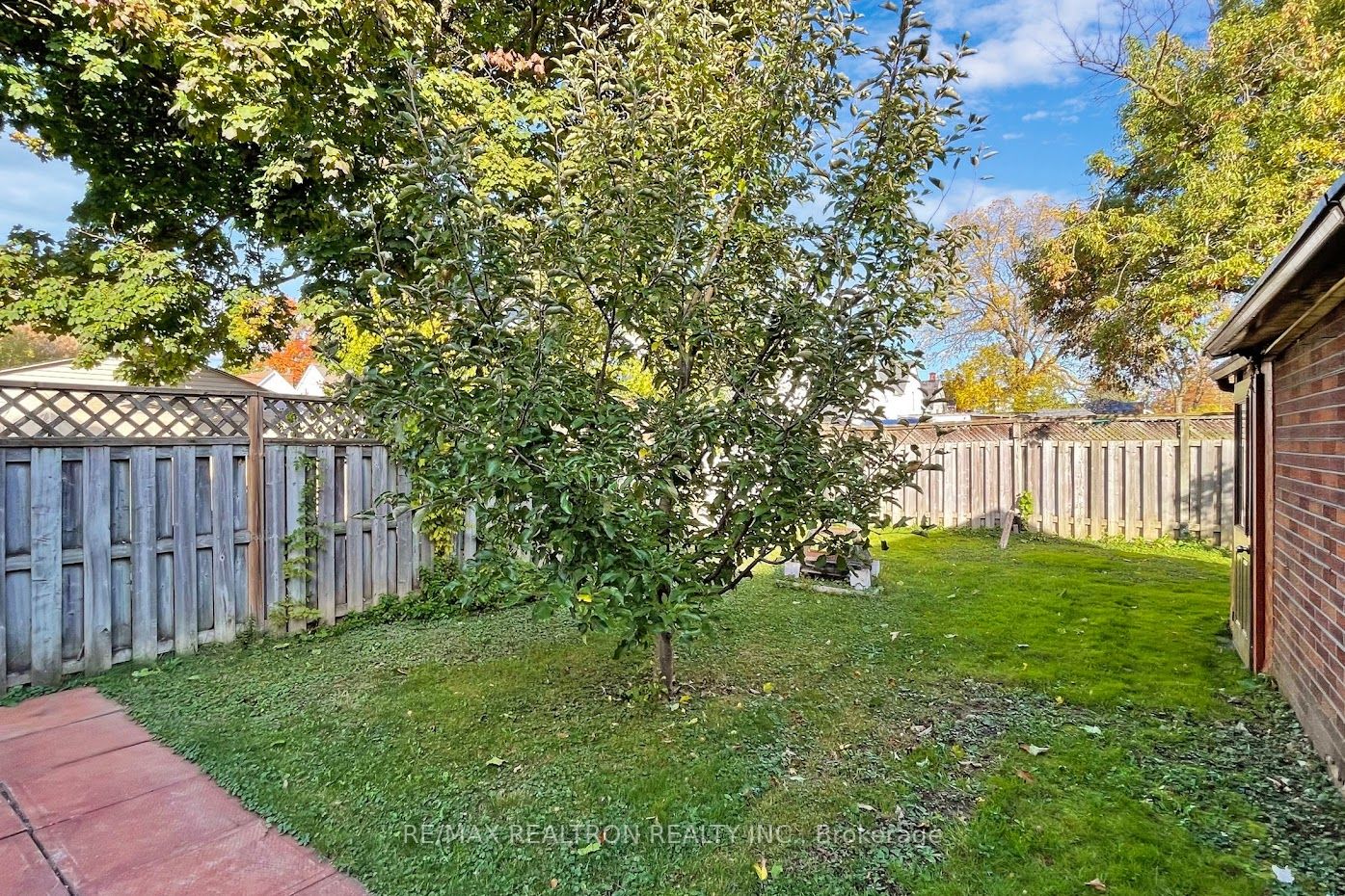 14 Myrtle Ave