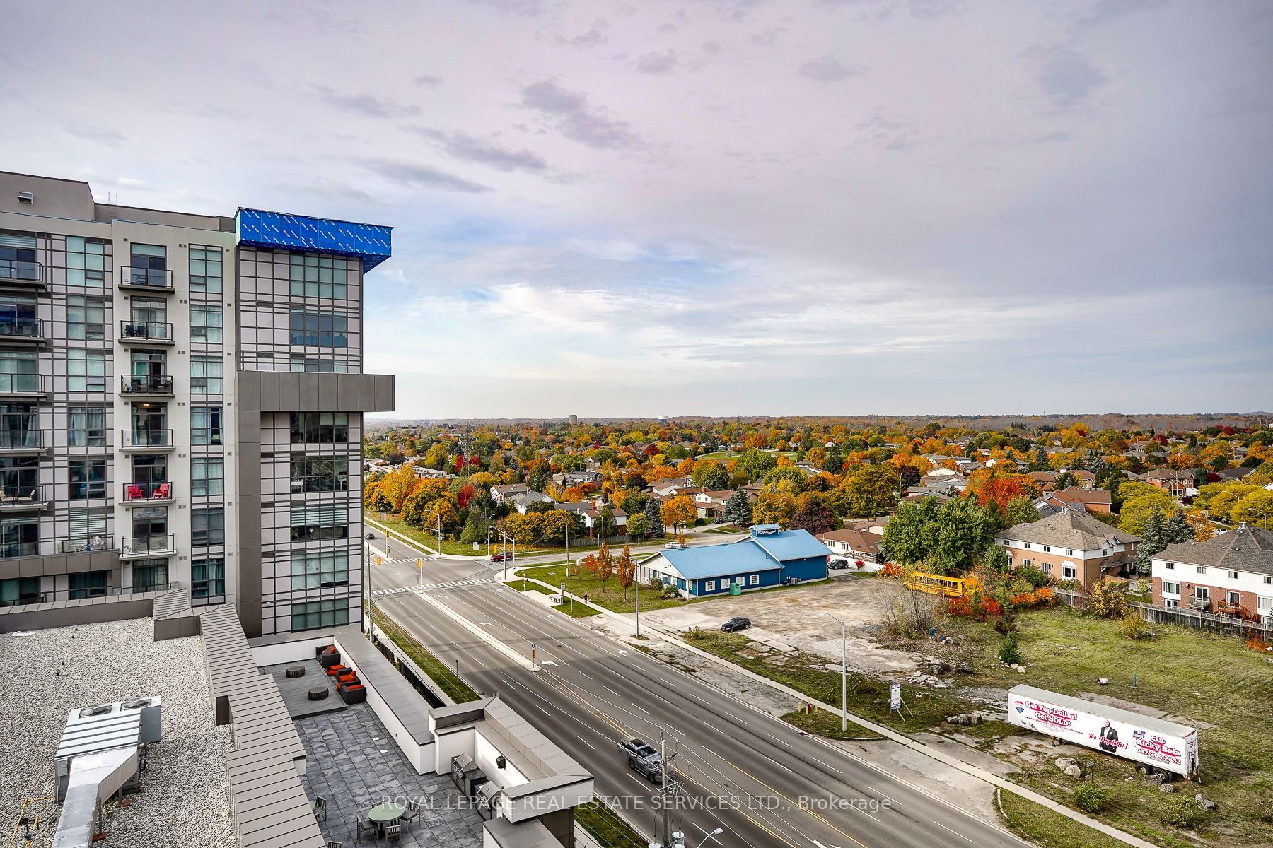 460 Dundas St E, #901
