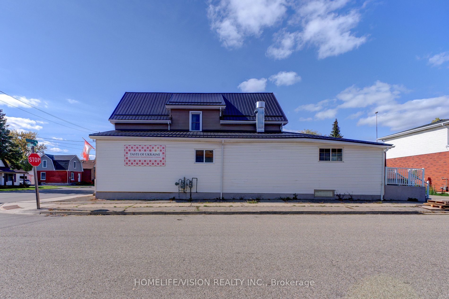 18 Elgin St