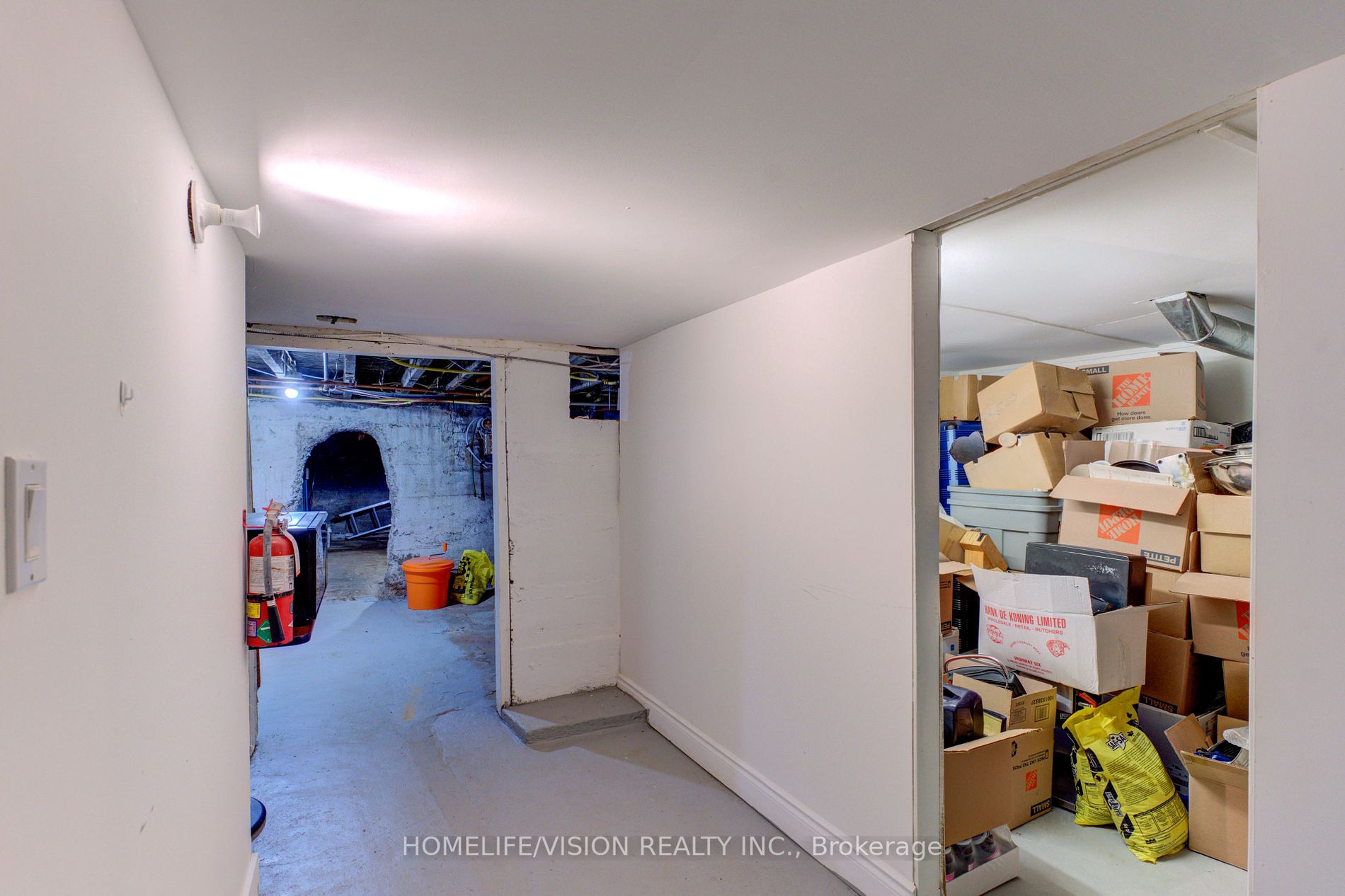 18 Elgin St