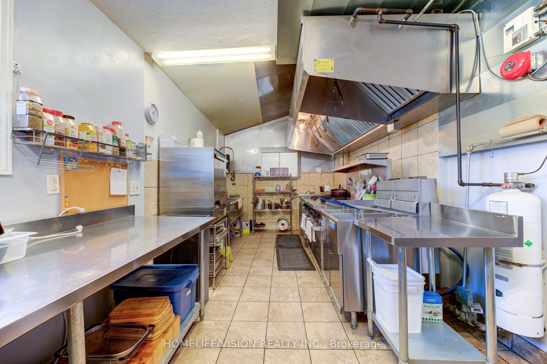 18 Elgin St