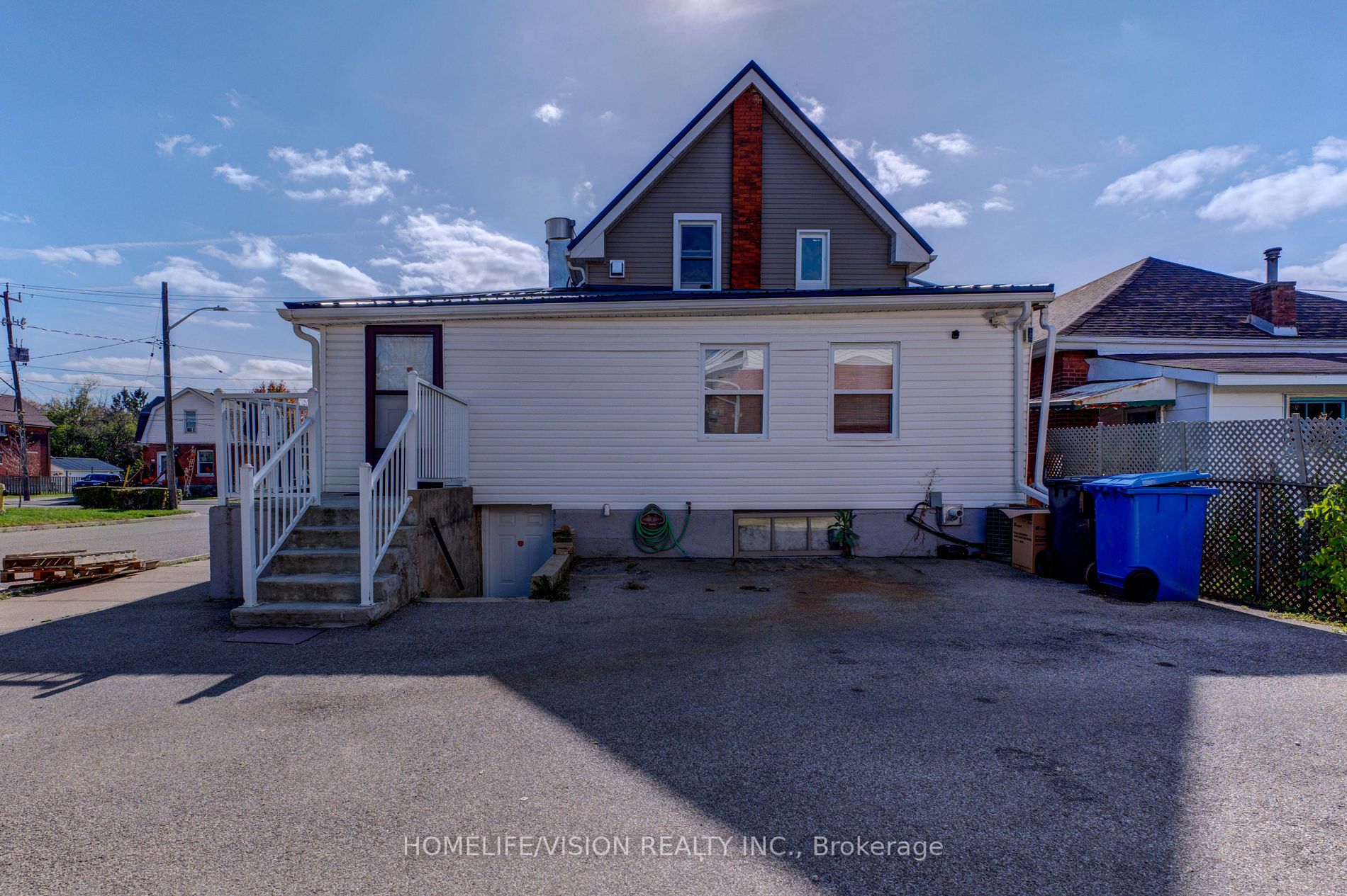 18 Elgin St
