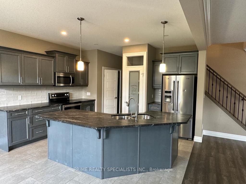 2185 Westpoint Hts