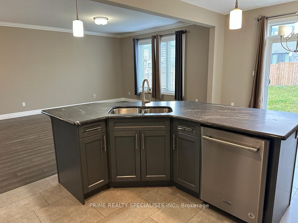 2185 Westpoint Hts