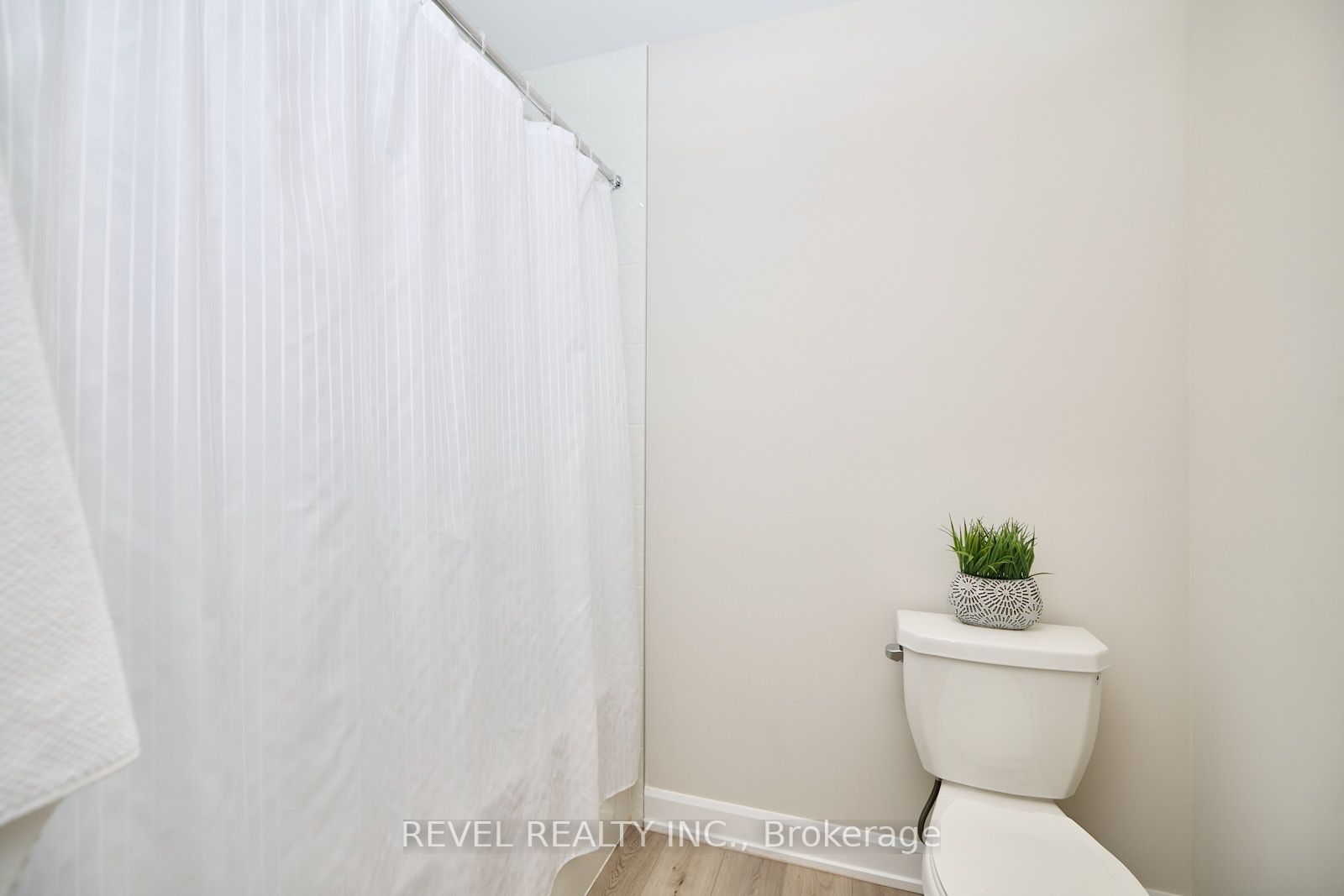 159 Starfire Cres