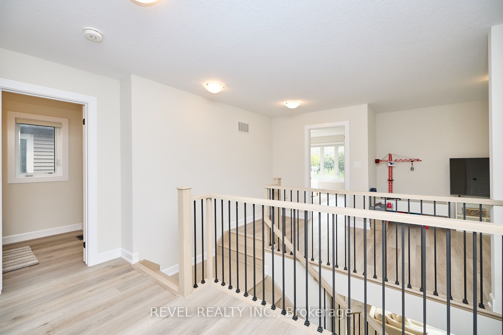 159 Starfire Cres