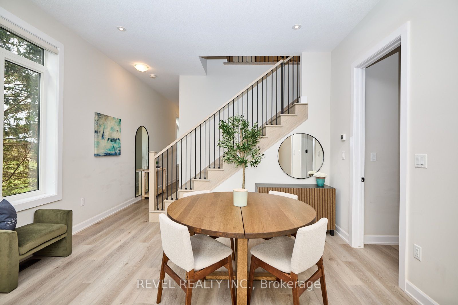 159 Starfire Cres
