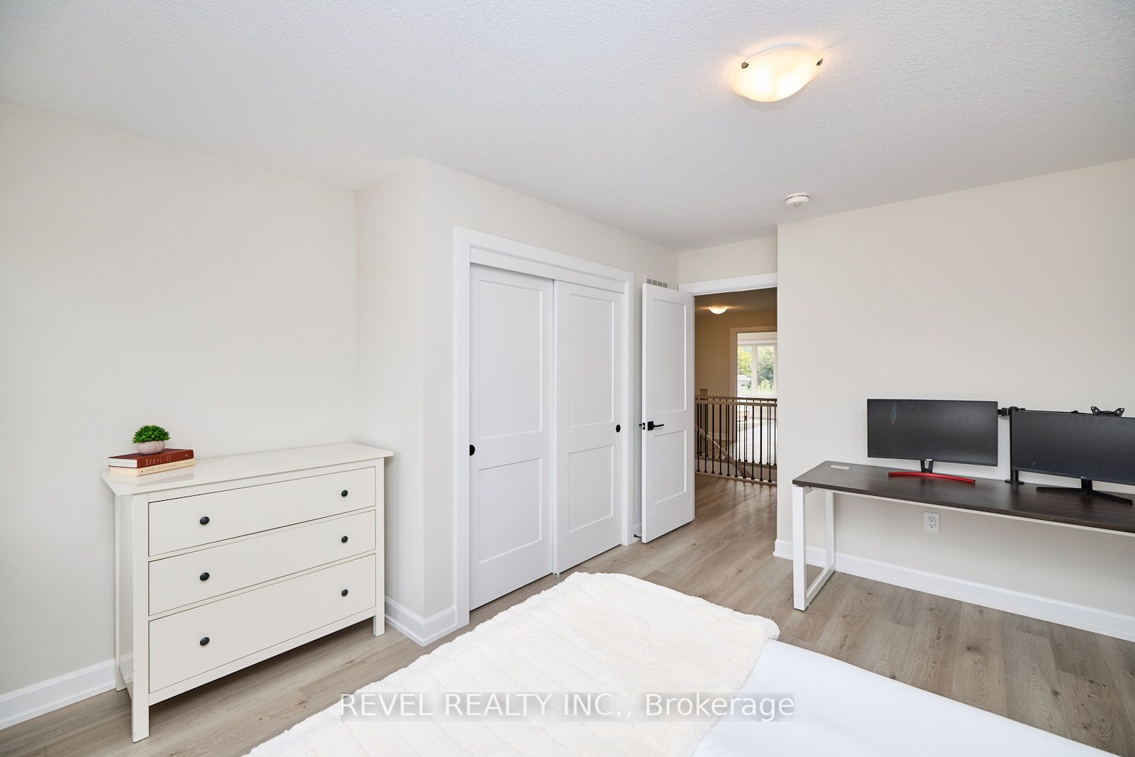 159 Starfire Cres
