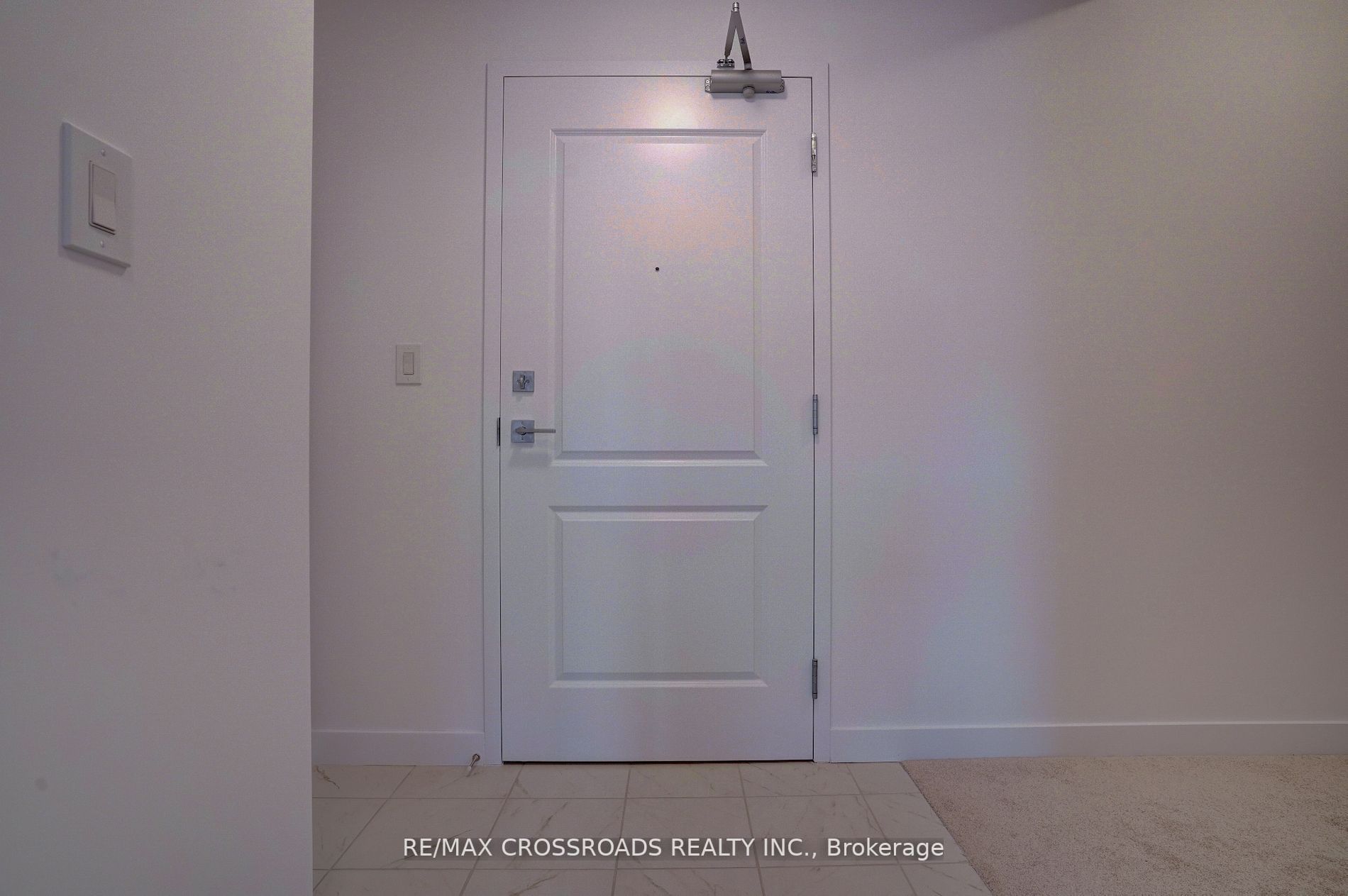 460 Dundas St E, #219