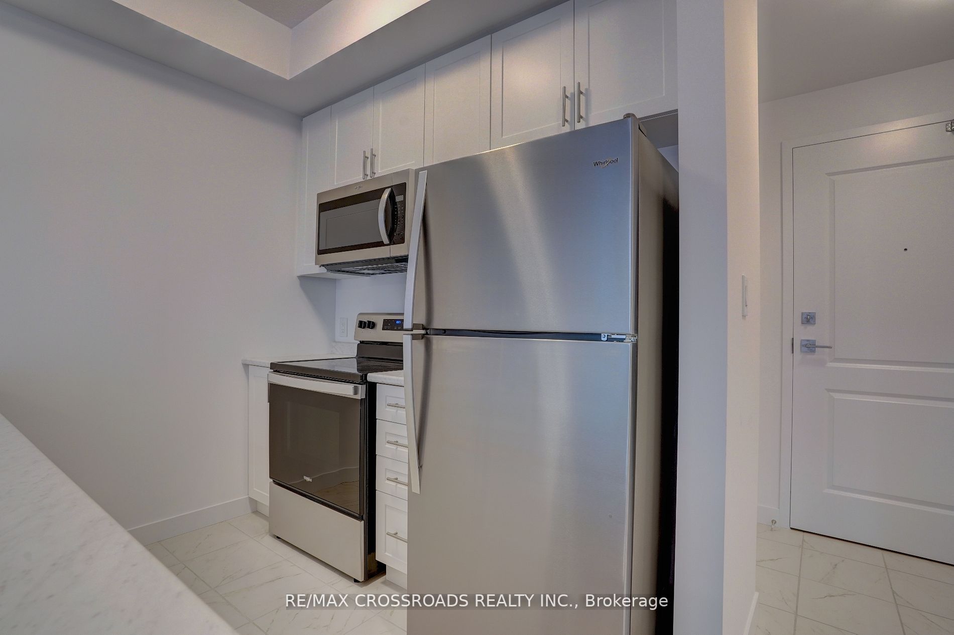 460 Dundas St E, #219