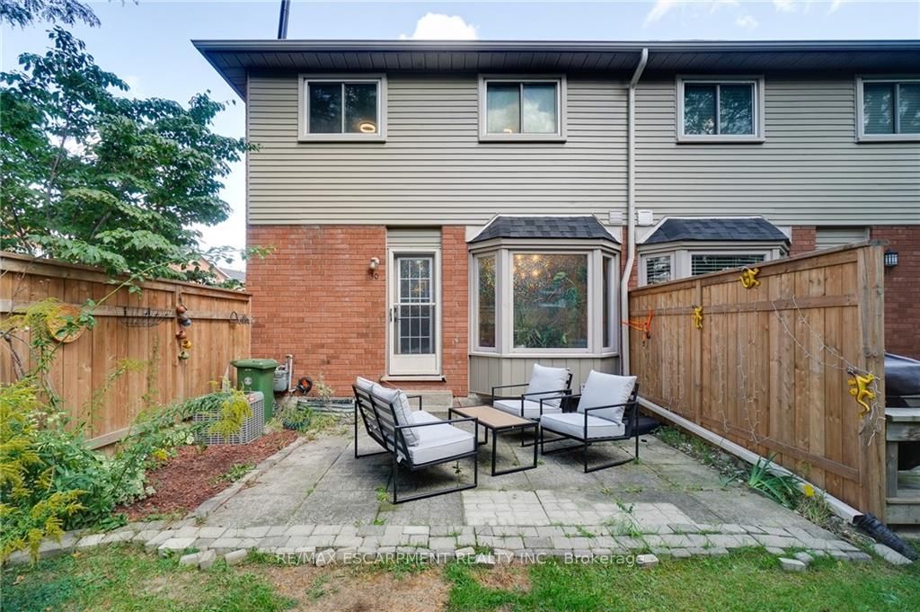 255 Mount Albion Rd, #30