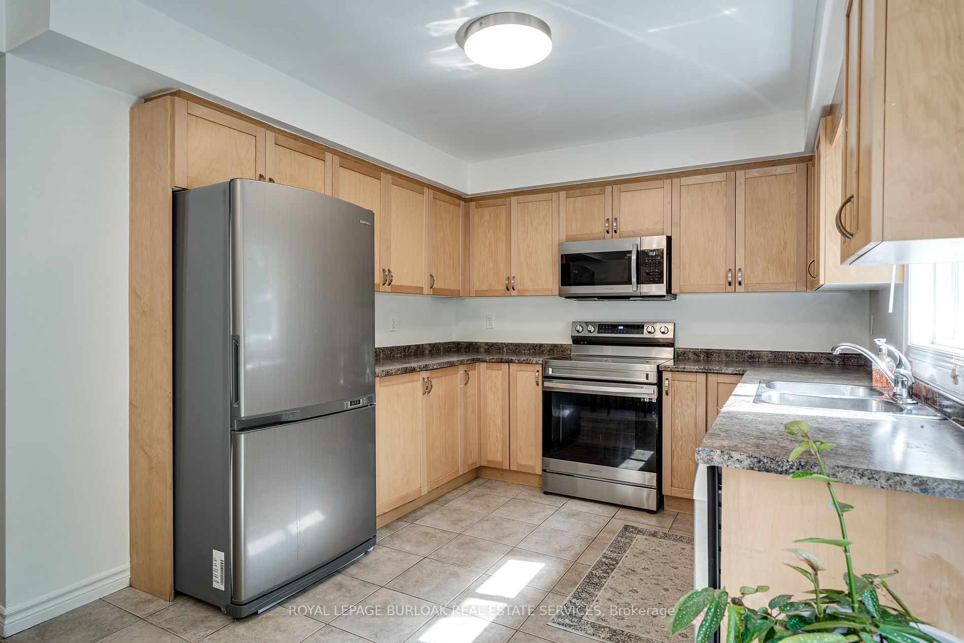 7 Southside Pl S, #14