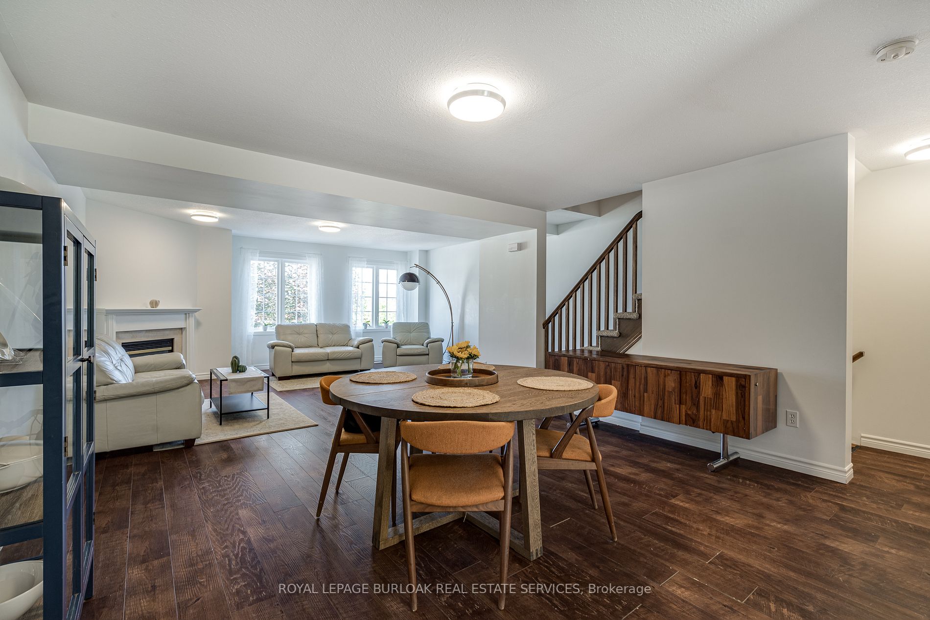 7 Southside Pl S, #14