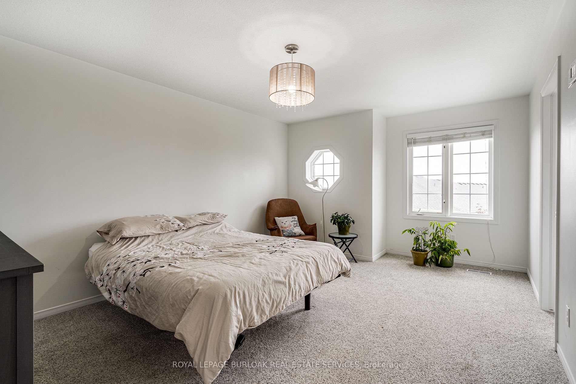 7 Southside Pl S, #14