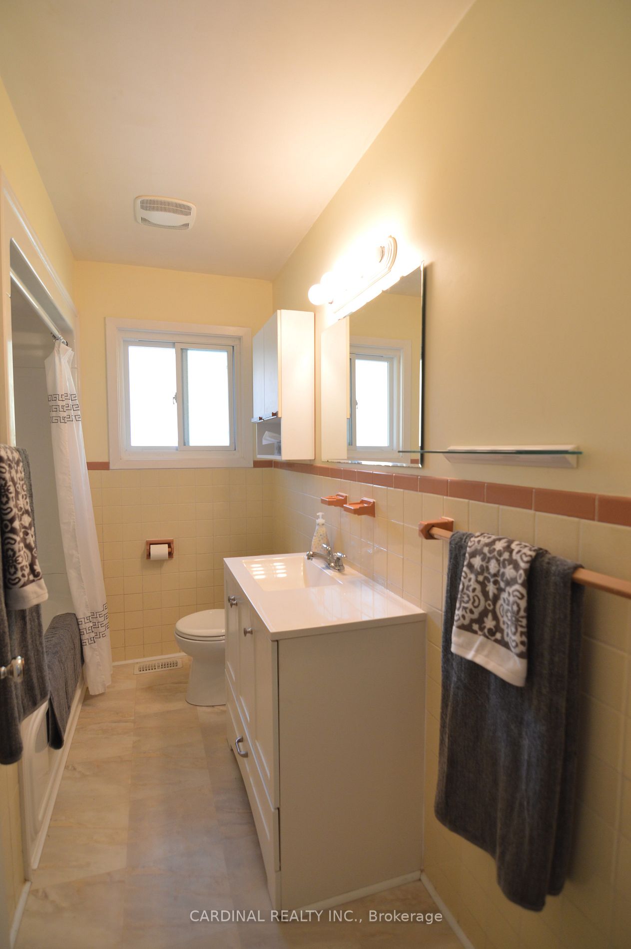 3 Chestnut Pl