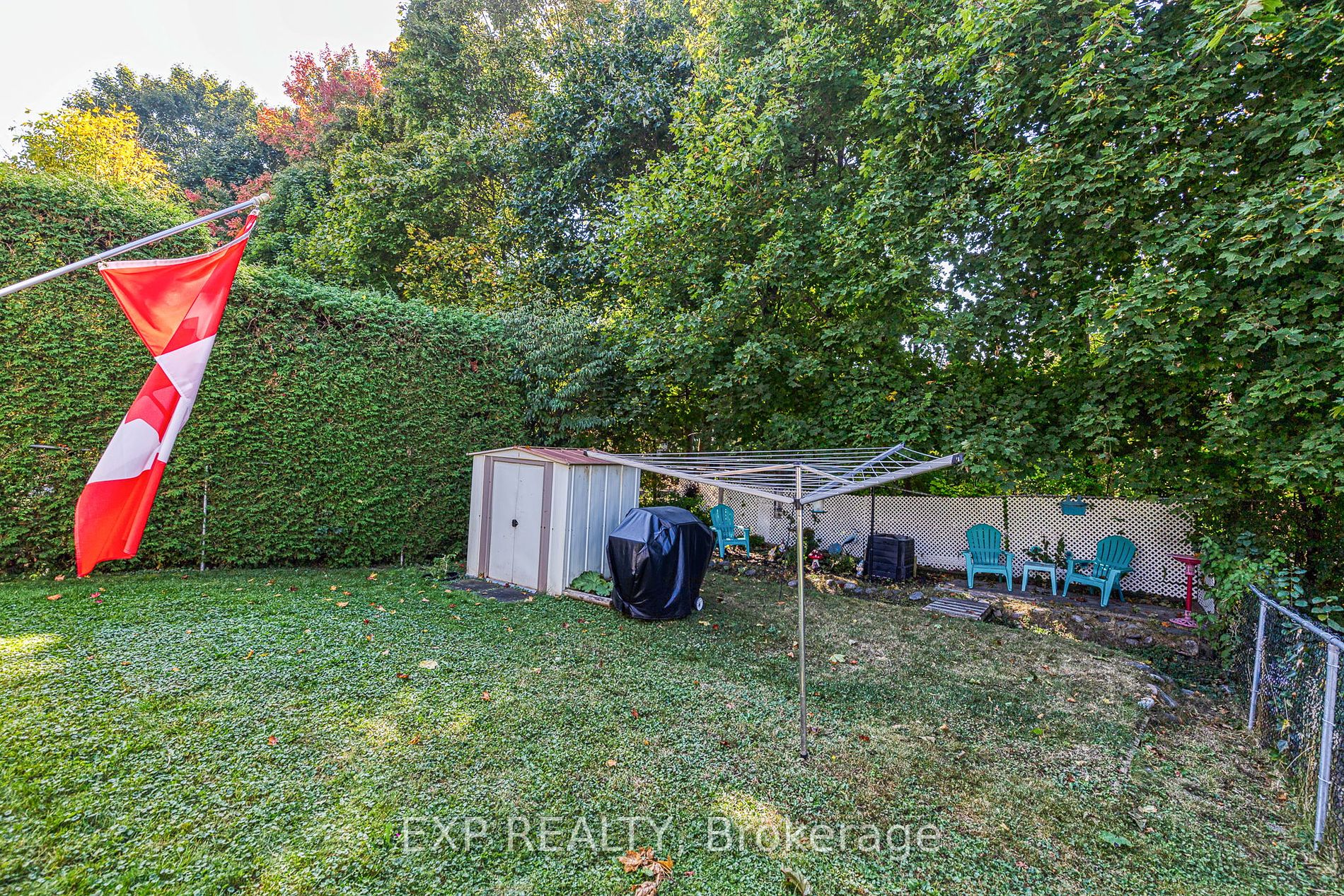 205 Carroll Cres