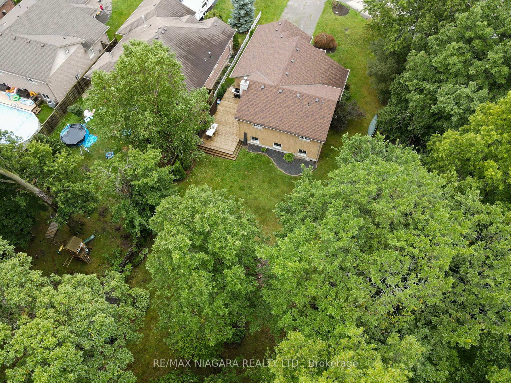 92 Thorold Ave