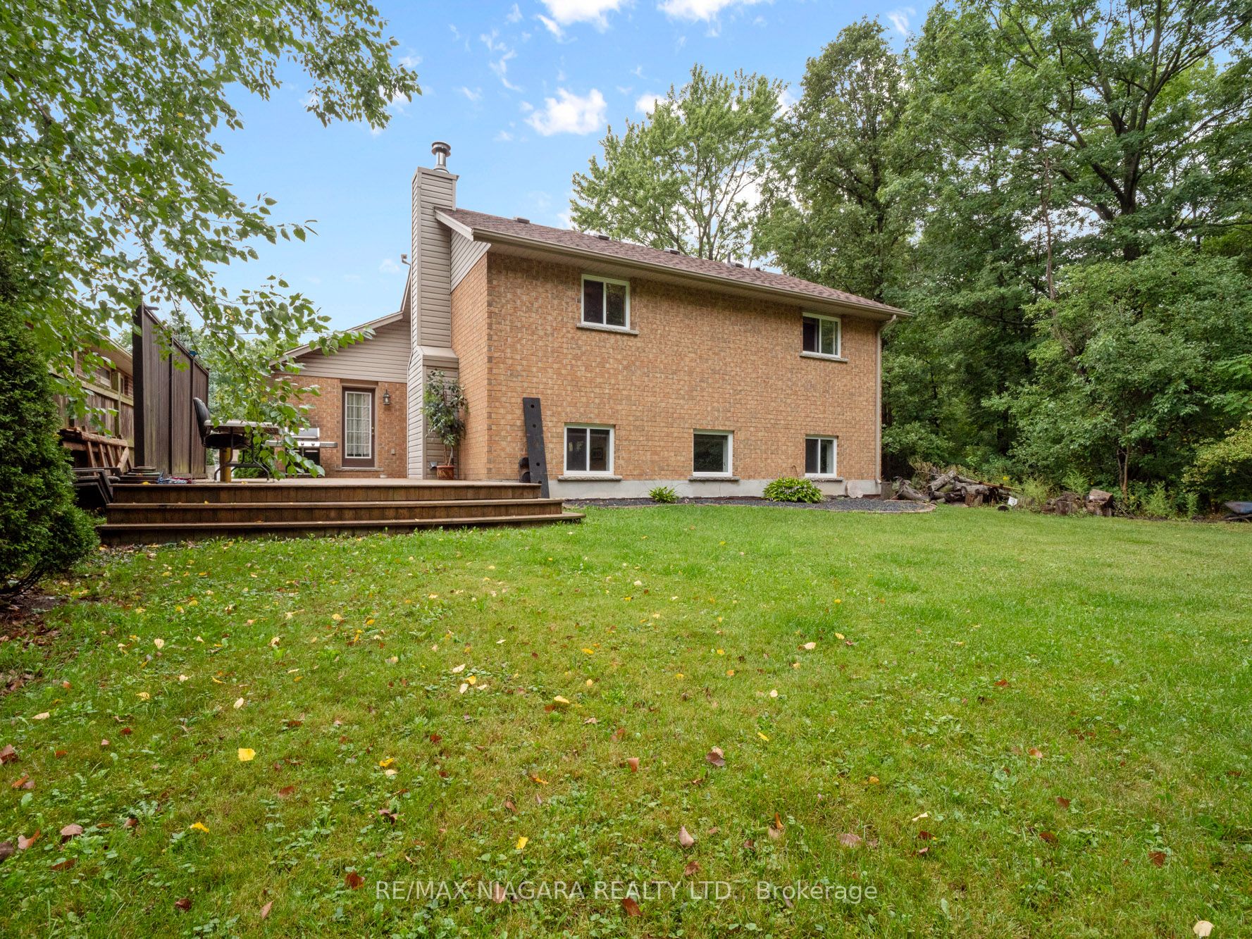 92 Thorold Ave