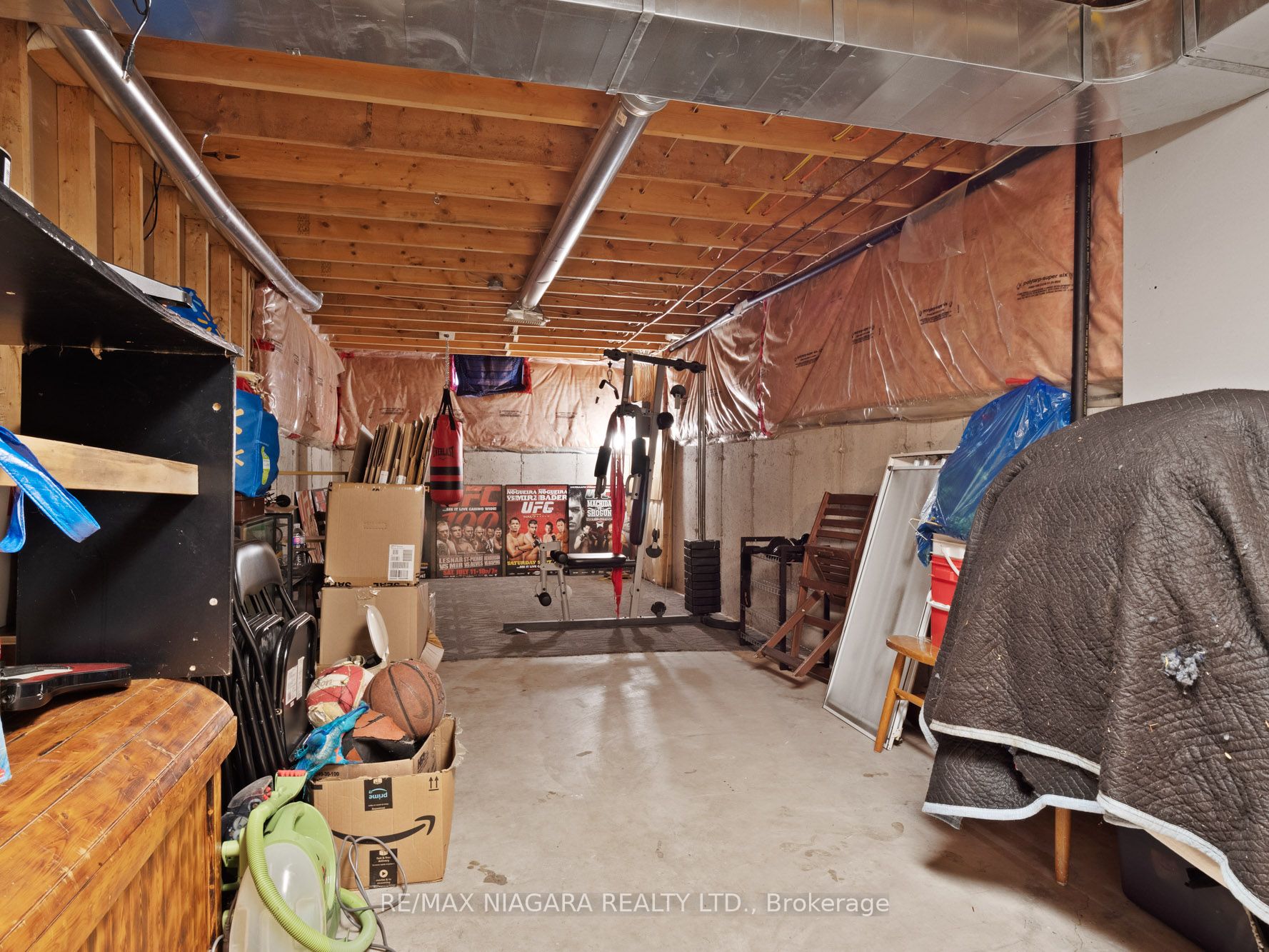 92 Thorold Ave
