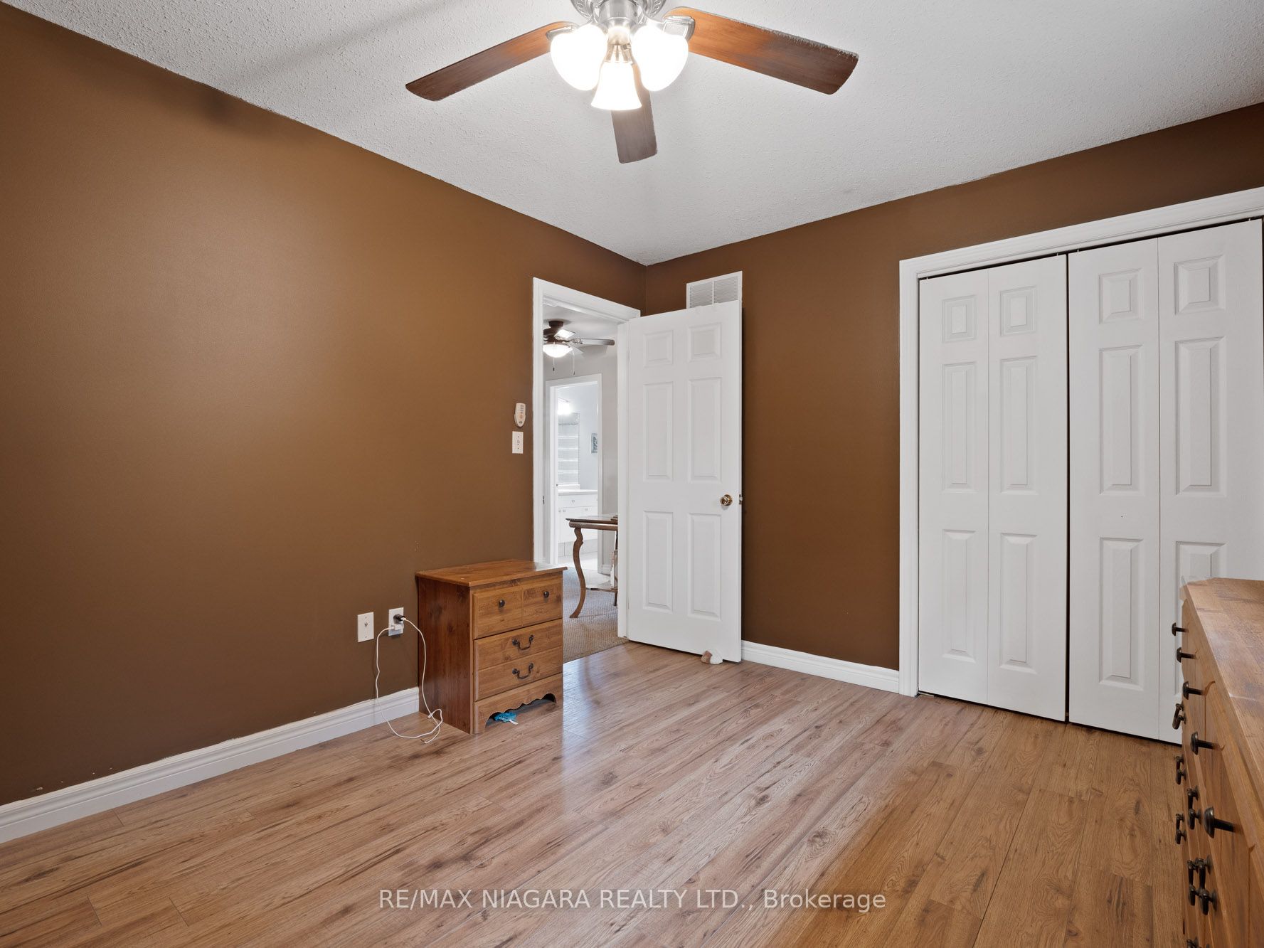 92 Thorold Ave