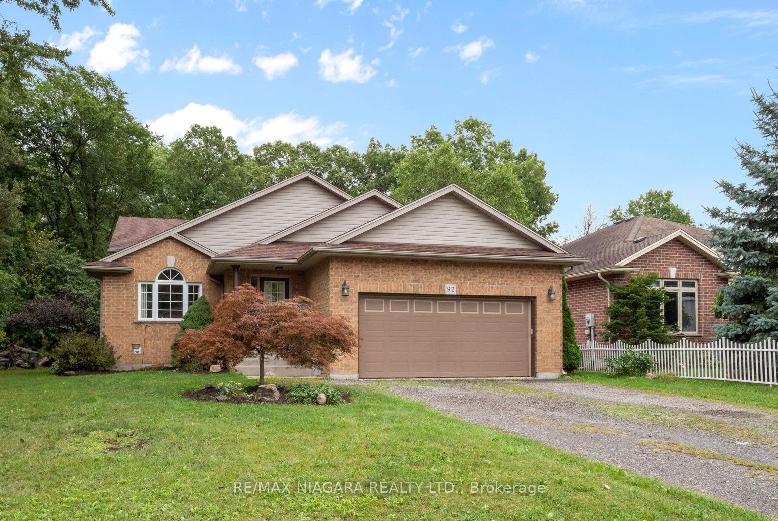 92 Thorold Ave