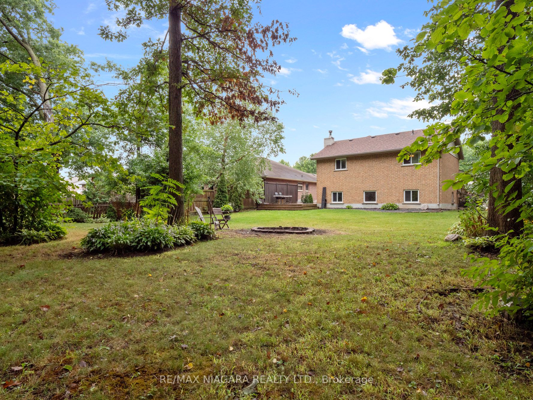 92 Thorold Ave