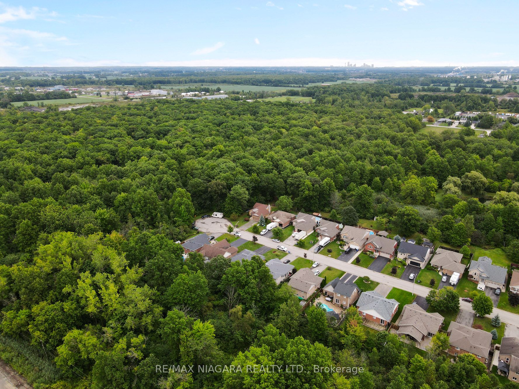 92 Thorold Ave