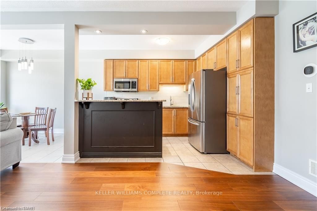 15 Marina Point Cres