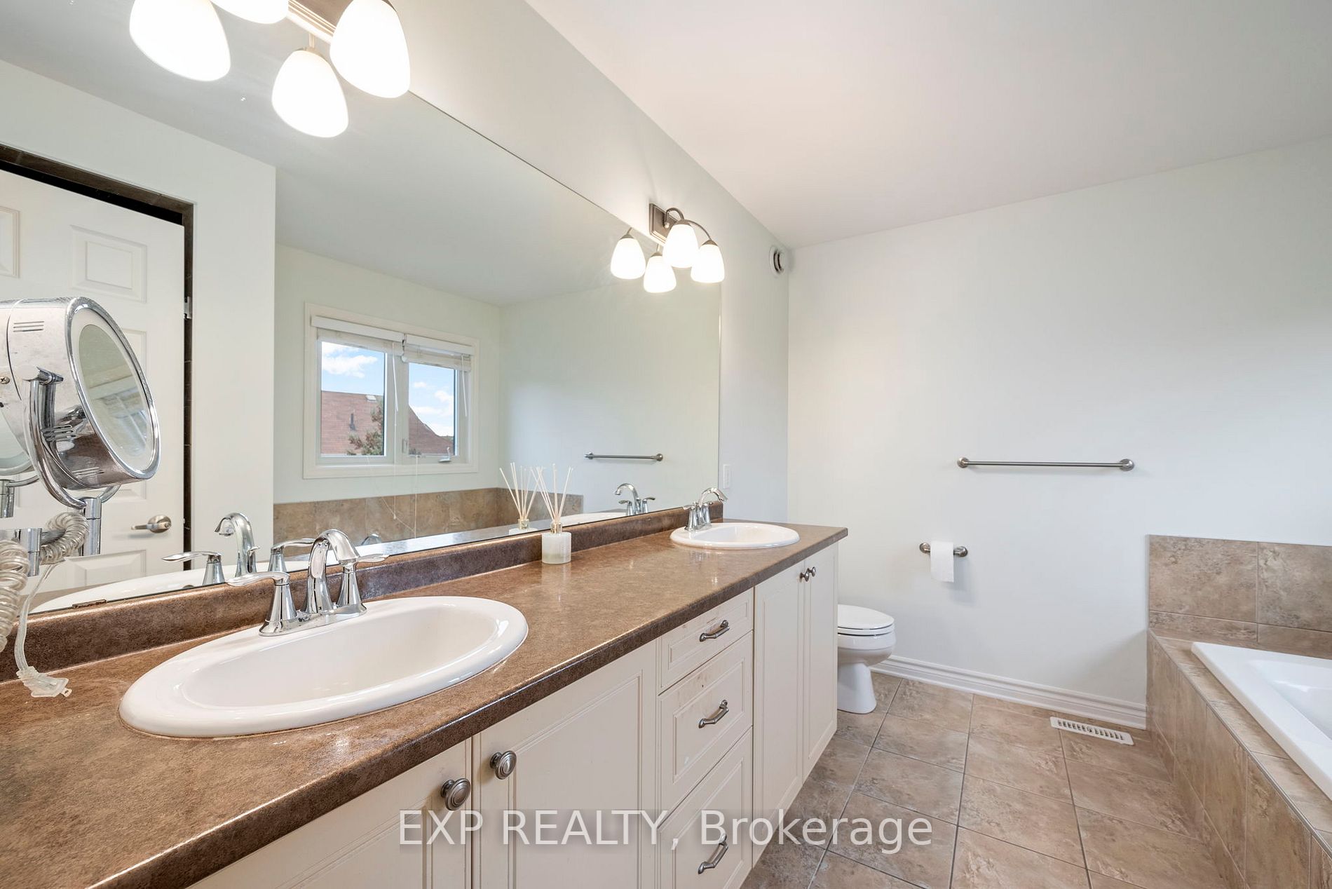 458 Blue Jay Dr, #6