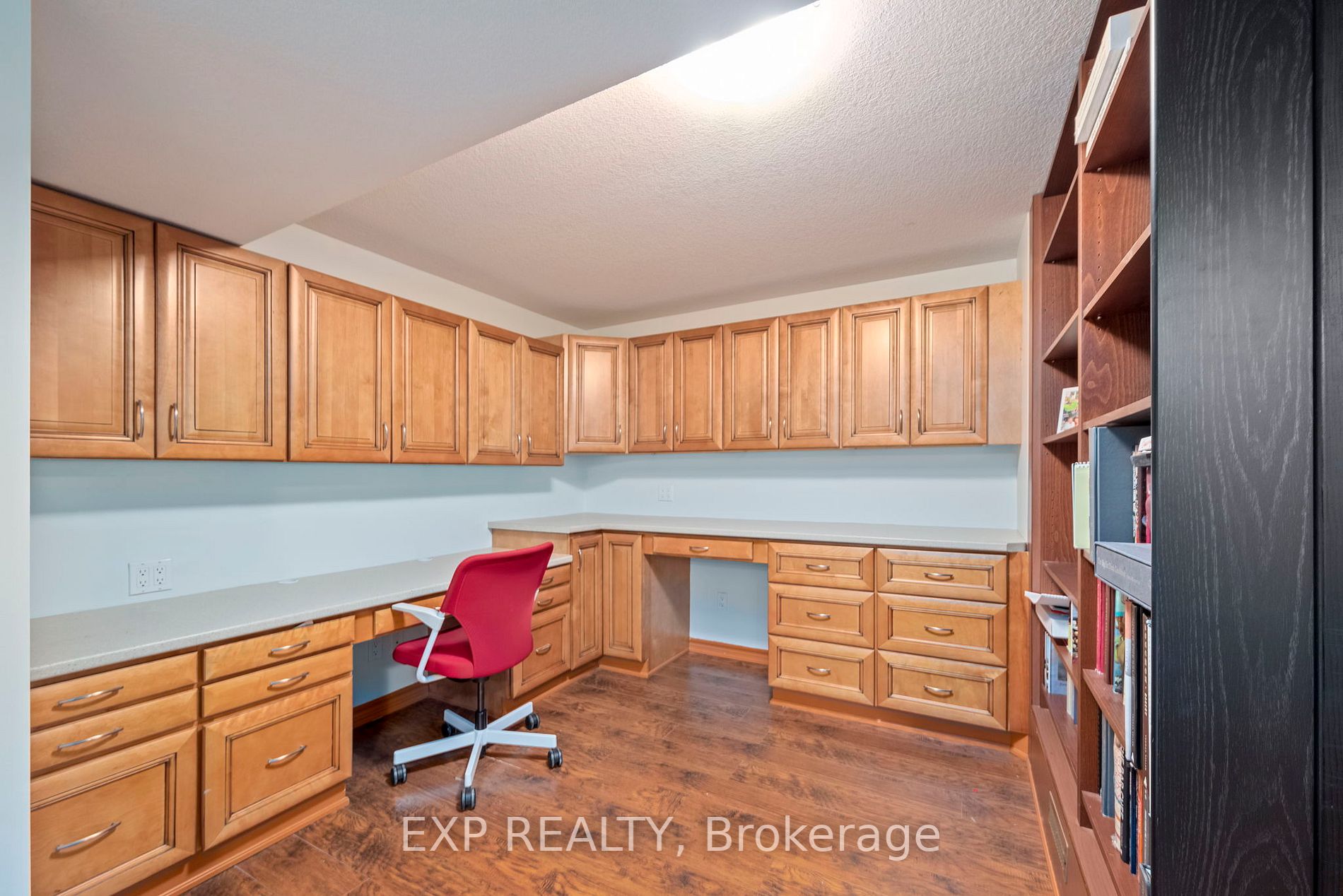 458 Blue Jay Dr, #6