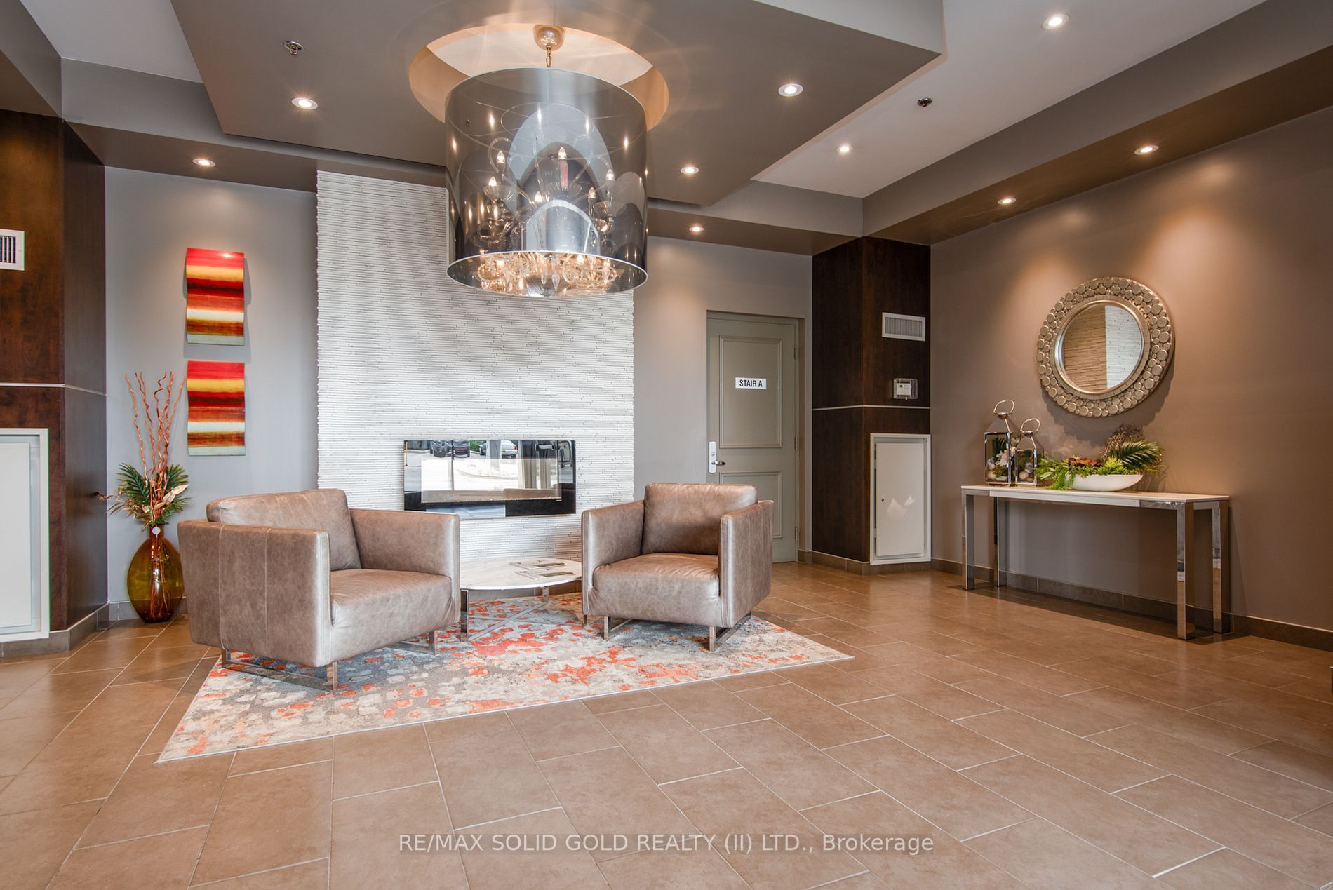 191 King St S, #405