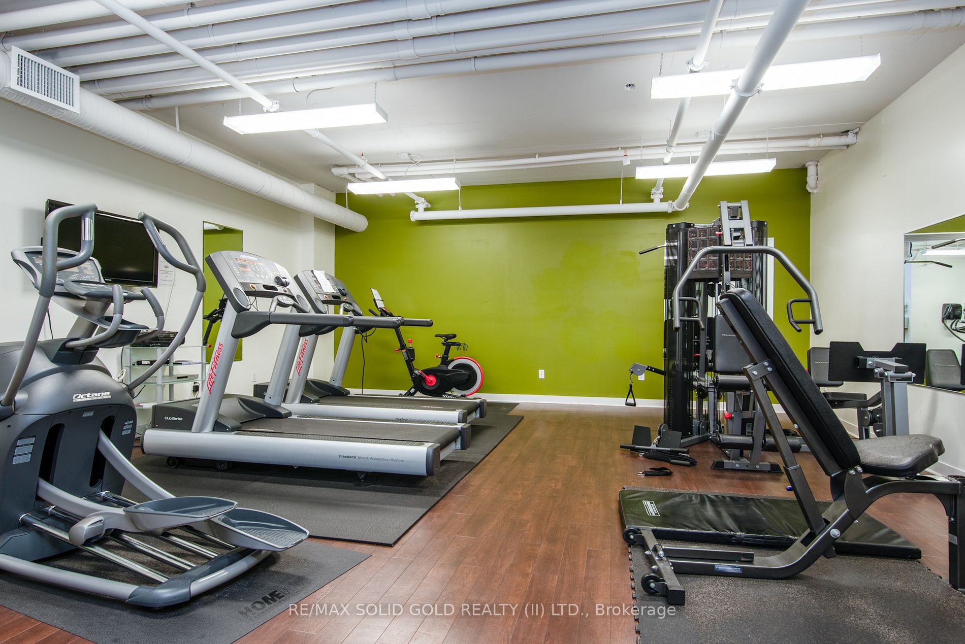 191 King St S, #405