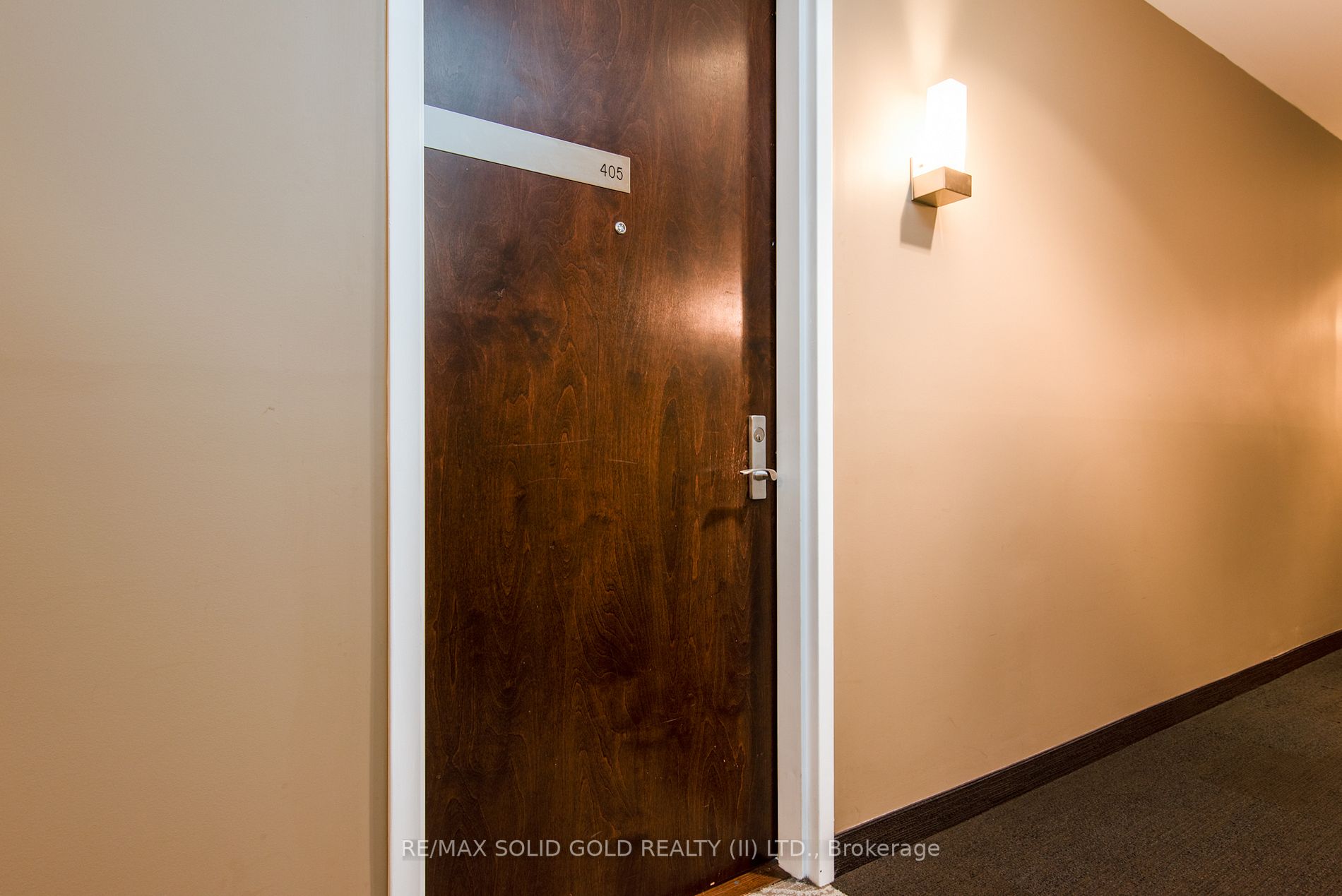 191 King St S, #405