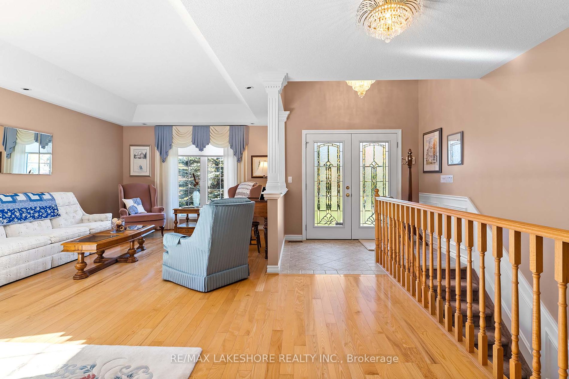 49 Skye Valley Dr