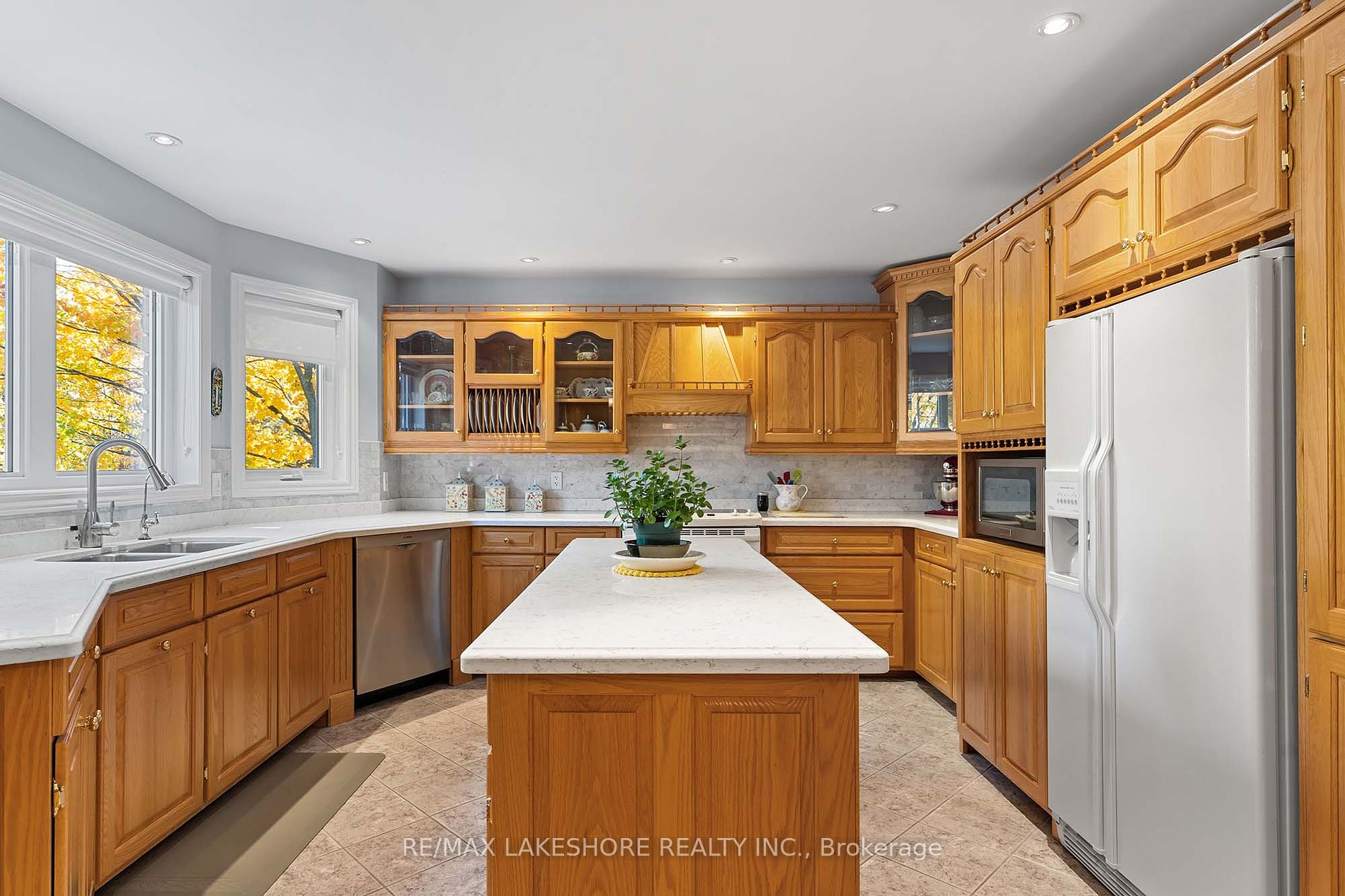 49 Skye Valley Dr