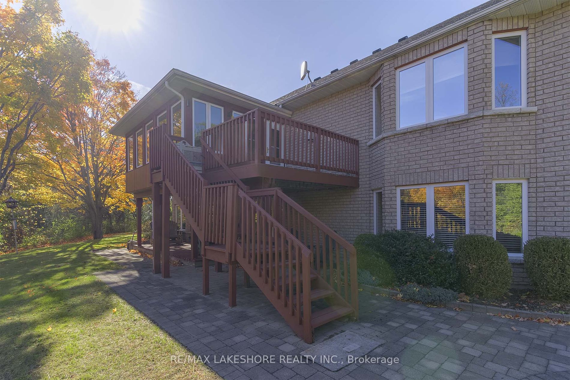 49 Skye Valley Dr
