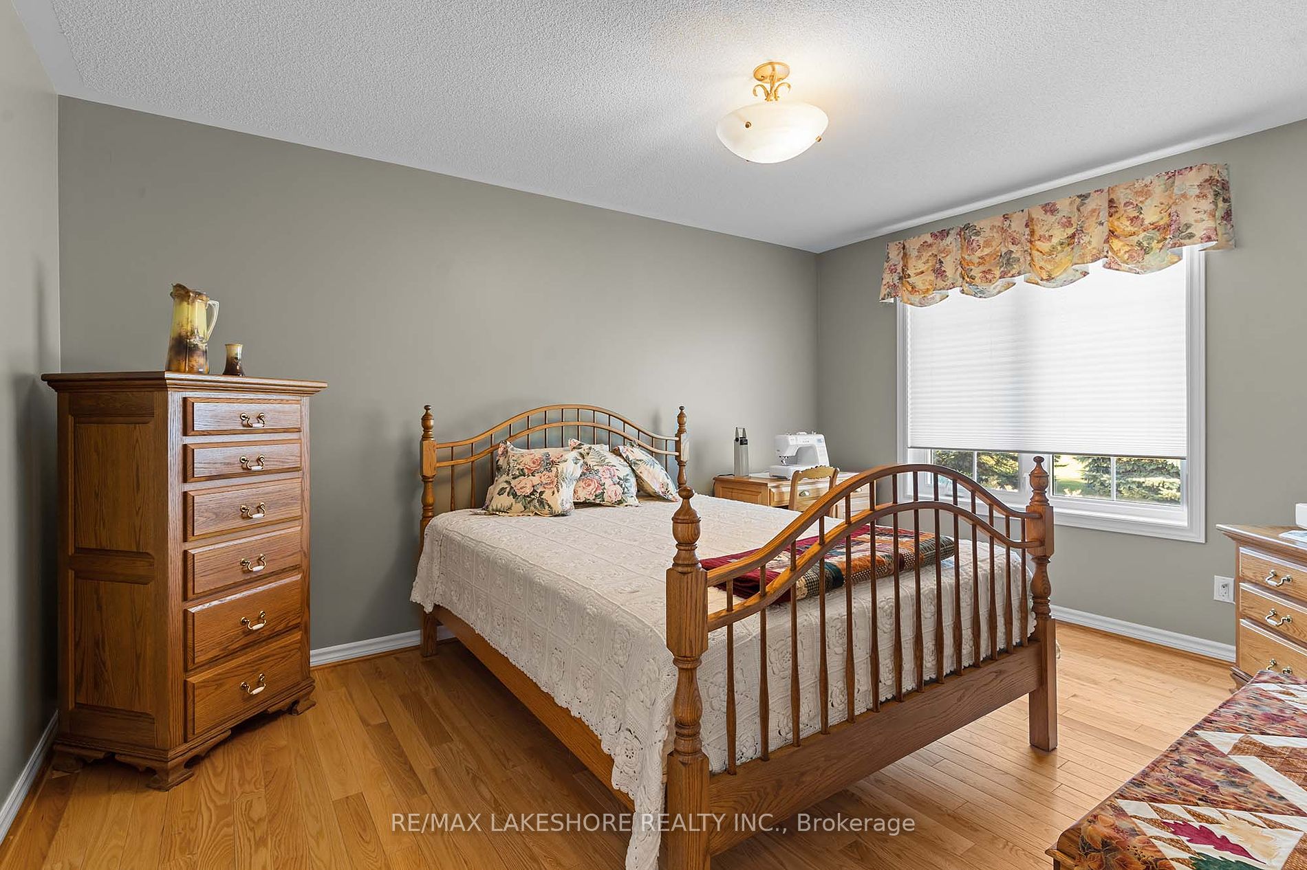 49 Skye Valley Dr